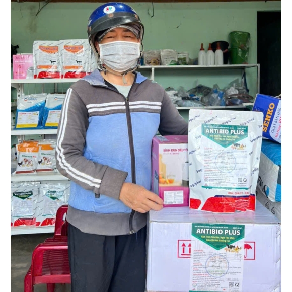 ANTIBIO PLUS -THỨC ĂN BỔ SUNG LỢI KHUẨN VÀ ENZIM CHO GIA SÚC GIA CẦM - KÍCH THÍCH TIÊU HOÁ , NGỪA TIÊU CHẢY , GIẢM MÙI HÔI CHUỒNG TRẠI