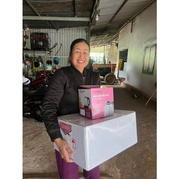 MINOVIT C - THỨC ĂN BỔ SUNG TỔNG HỢP VITAMIN , ĐIỆN GIẢI , GIẢI NHIỆT , TRỢ SỨC , TRỢ LỰC , HỖ TRỢ ĐIỀU TRỊ BỆNH